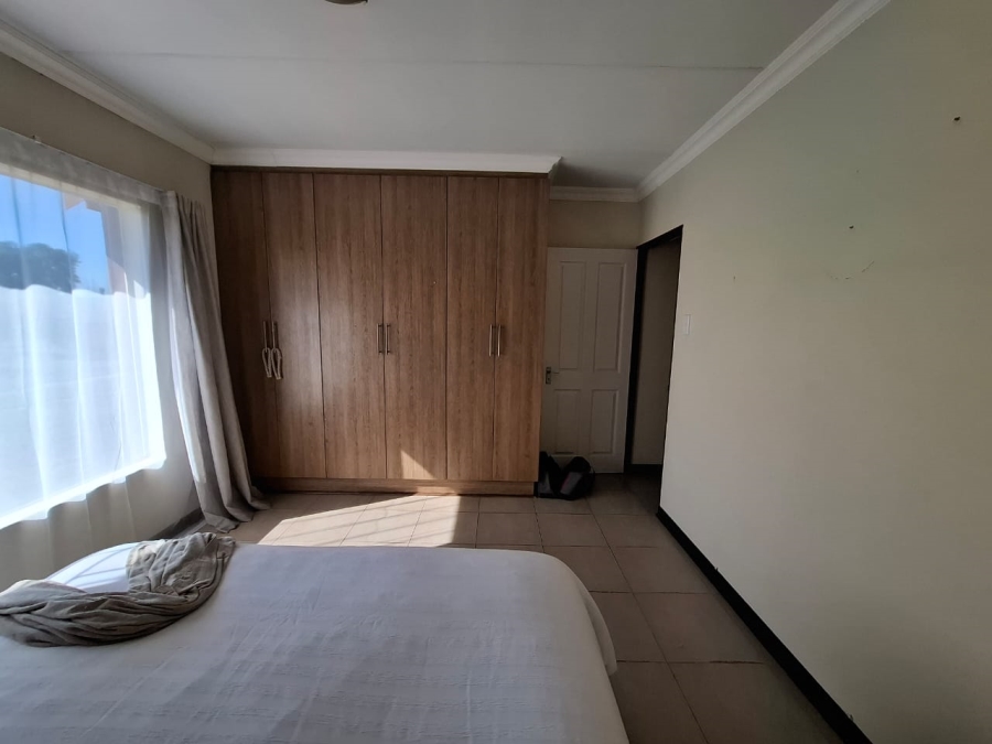 2 Bedroom Property for Sale in Pellissier Free State